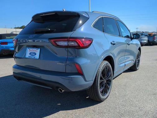 2026 Ford Escape ST-Line Elite