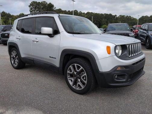 Glacier Metallic 2016 Jeep Renegade Latitude