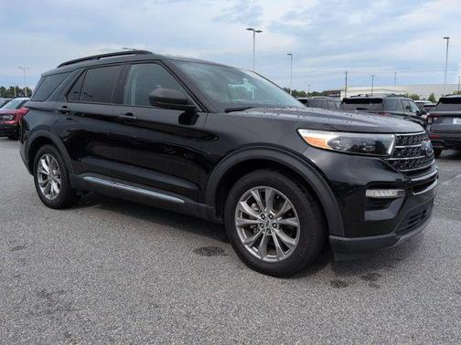 Agate Black Metallic 2023 Ford Explorer XLT