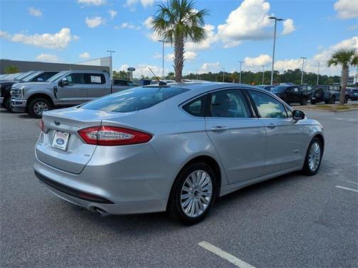 2016 Ford Fusion Energi SE Luxury