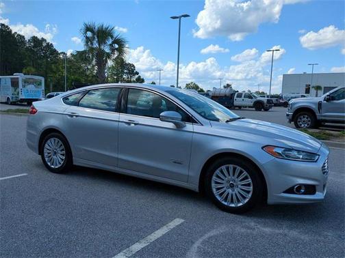 2016 Ford Fusion Energi SE Luxury