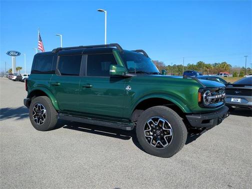 2024 Ford Bronco Outer Banks