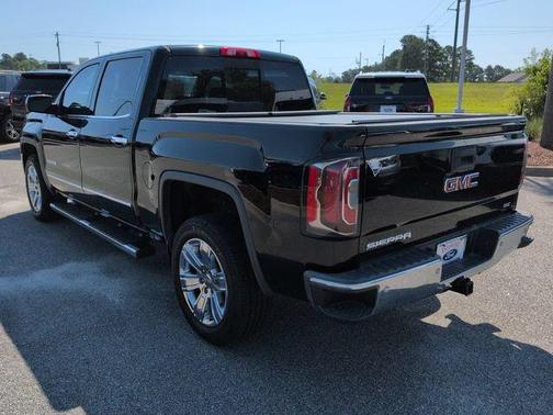 Onyx Black 2018 GMC Sierra 1500 SLT