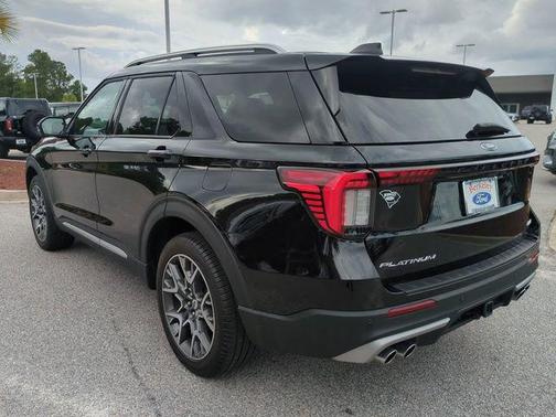 AGATE BLACK METALLIC 2025 Ford Explorer Platinum