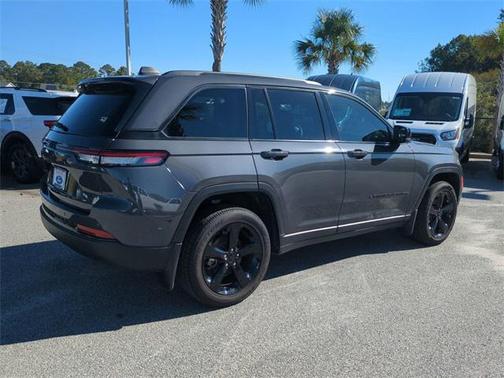 2024 Jeep Grand Cherokee Altitude