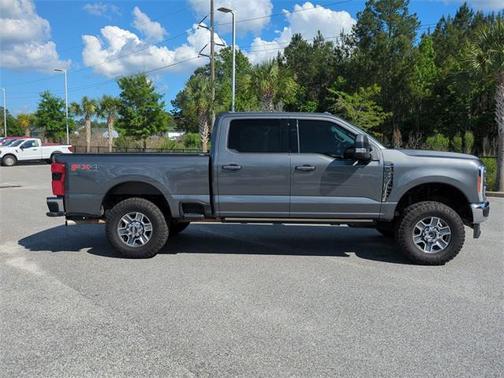 2023 Ford F-350 Lariat