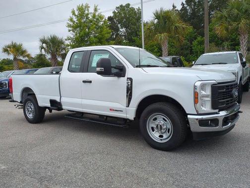 OXFORD WHITE 2026 Ford F-350 XL