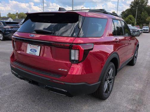 RAPID RED MET TINTED CC 2026 Ford Explorer ST-Line