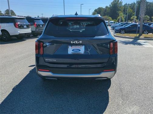 2025 Kia Sorento EX