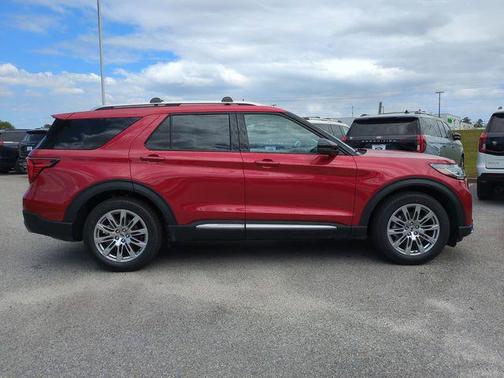 RAPID RED MET TINTED CC 2026 Ford Explorer Platinum