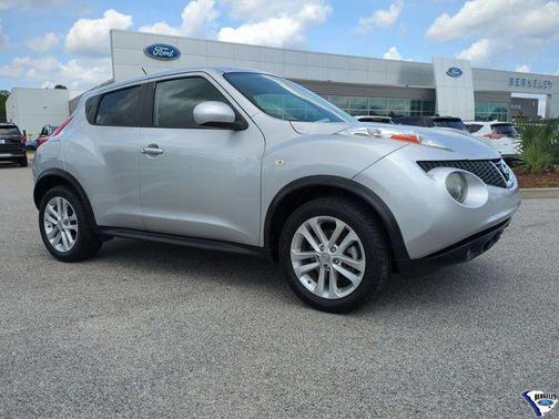 Brilliant Silver 2013 Nissan Juke SL