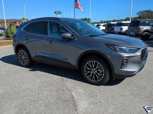 CARBONIZED GRAY METALLIC 2025 Ford Escape PHEV SE