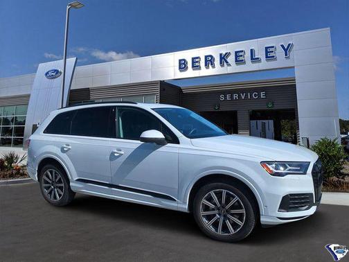 2023 Audi Q7 45 Premium Plus