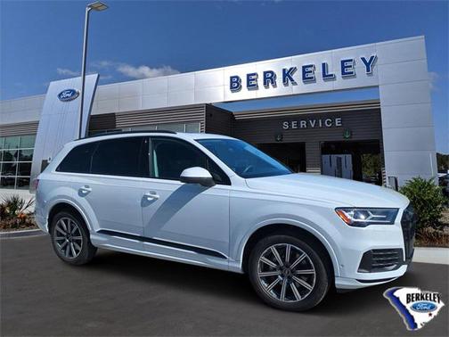 2023 Audi Q7 45 Premium Plus