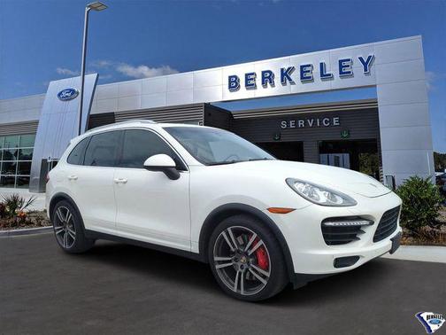 Sand White 2011 Porsche Cayenne Turbo