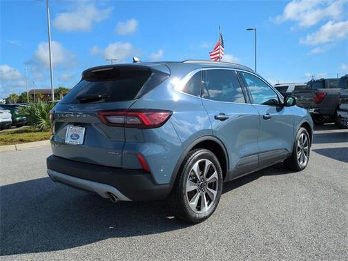 2025 Ford Escape Platinum