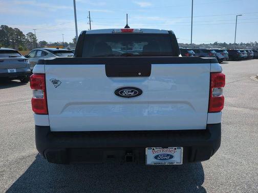 OXFORD WHITE 2026 Ford Maverick XL