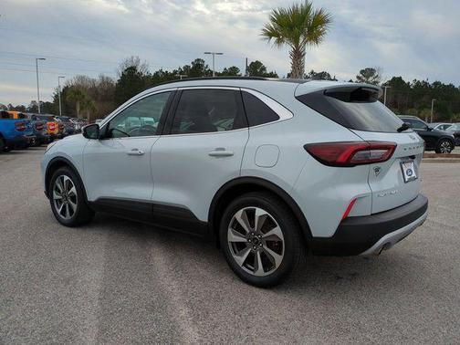 2025 Ford Escape Platinum