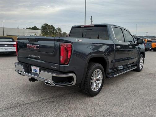 2022 GMC Sierra 1500 SLT