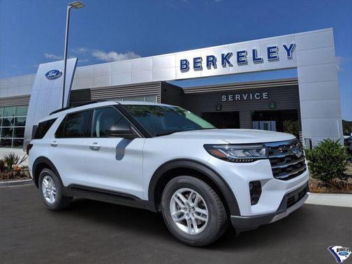 Space White Metallic 2026 Ford Explorer Active