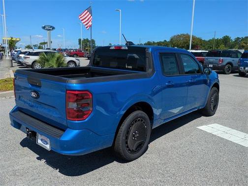 2025 Ford Maverick Lobo Standard