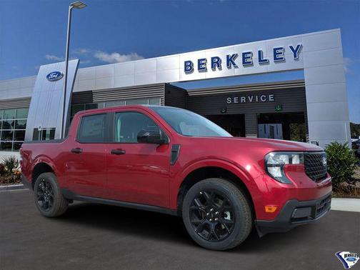 RUBY RED METALLIC TINTED CC 2026 Ford Maverick XLT Truck