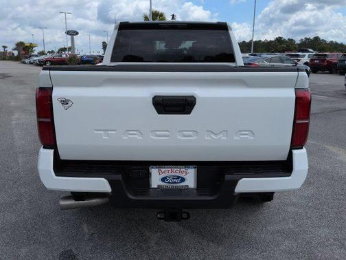 Ice Cap 2026 Toyota Tacoma SR5