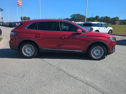 2020 Lincoln Nautilus Standard