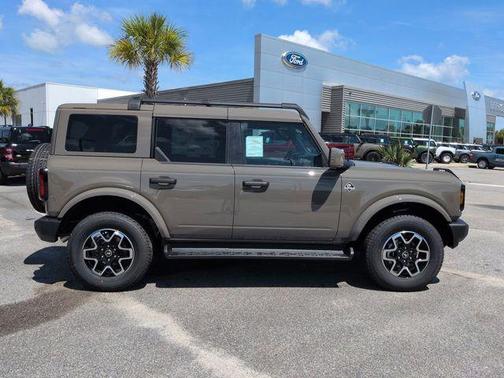 MARSH GRAY 2026 Ford Bronco Outer Banks