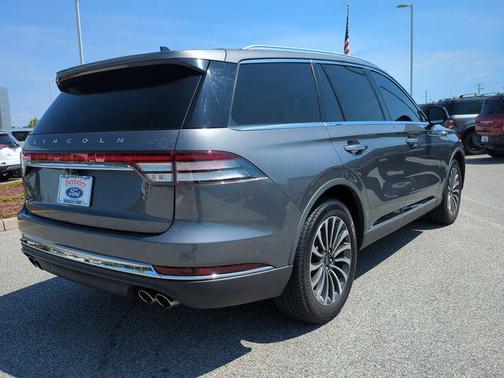 ASHER GRAY MET CC 2023 Lincoln Aviator Reserve