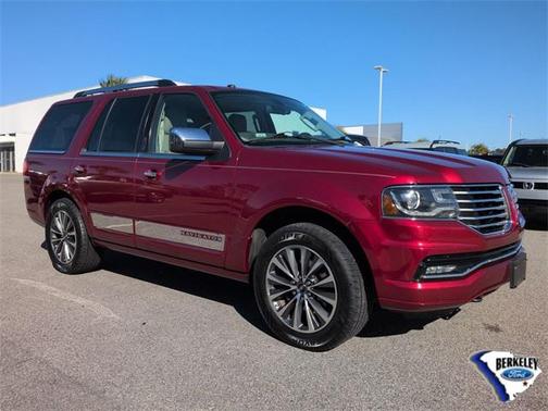 2017 Lincoln Navigator Select
