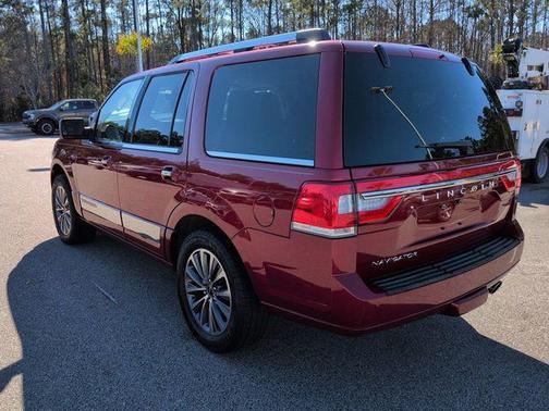 2017 Lincoln Navigator Select
