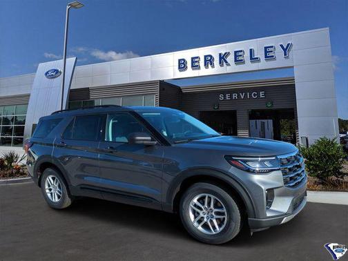 CARBONIZED GRAY METALLIC 2026 Ford Explorer Active SUV