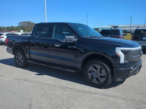 2023 Ford F-150 Lightning XLT