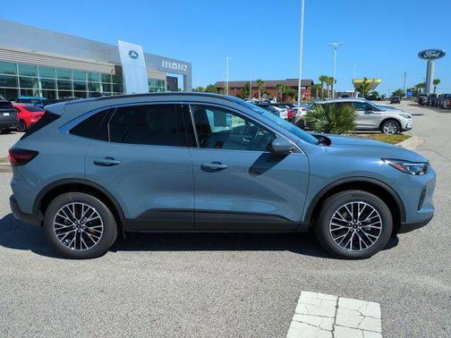 VAPOR BLUE METALLIC 2025 Ford Escape PHEV SE