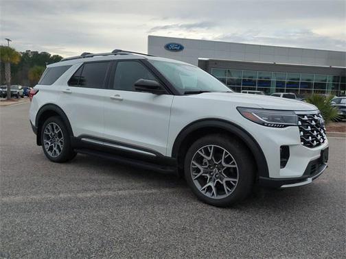 2025 Ford Explorer Platinum