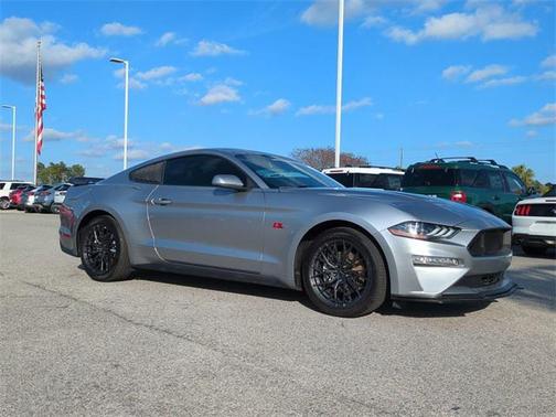2022 Ford Mustang EcoBoost Premium