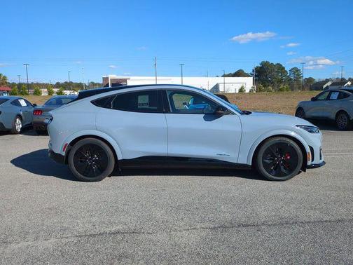 2025 Ford Mustang Mach-E GT