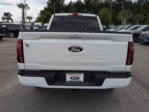 STAR WHITE METALLIC TRICOAT 2024 Ford F-150 Platinum