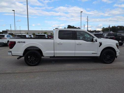 STAR WHITE METALLIC TRICOAT 2024 Ford F-150 Platinum