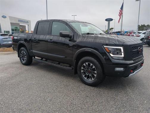 2023 Nissan Titan PRO-4X