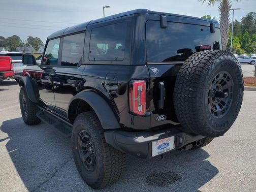 SHADOW BLACK 2026 Ford Bronco Badlands