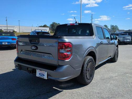 CARBONIZED GRAY METALLIC 2026 Ford Maverick Lobo
