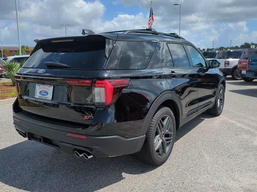 AGATE BLACK METALLIC 2026 Ford Explorer ST