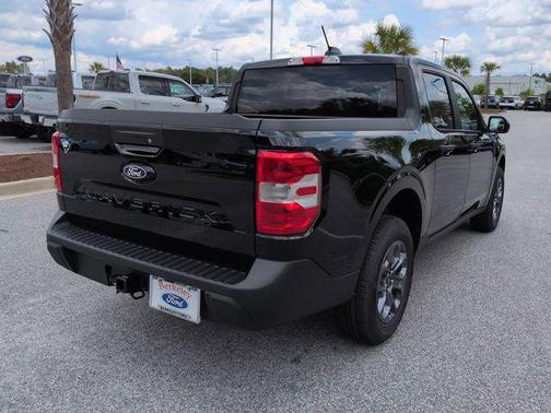 SHADOW BLACK 2026 Ford Maverick XLT
