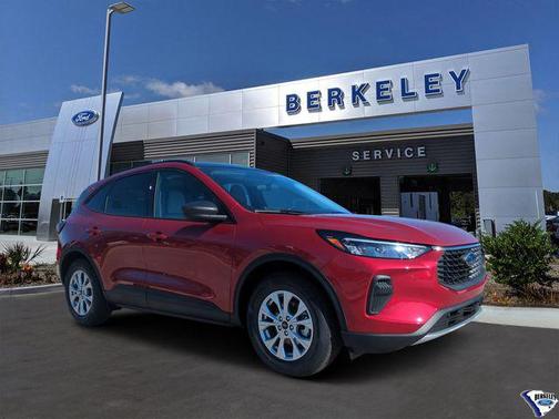 RAPID RED MET TINTED CC 2026 Ford Escape Active SUV