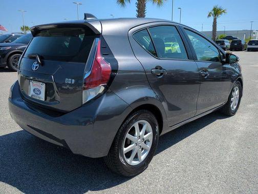 Magnetic Gray Metallic 2015 Toyota Prius c Three