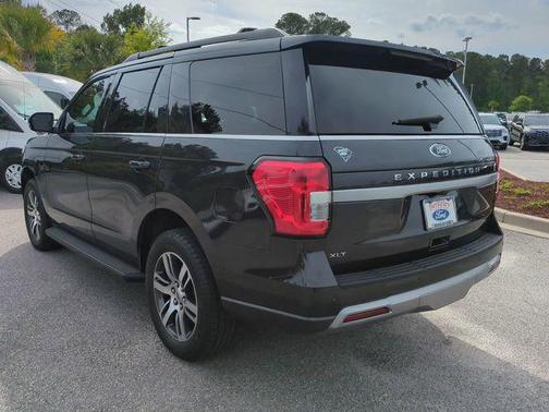 DARK MATTER PC 2024 Ford Expedition XLT