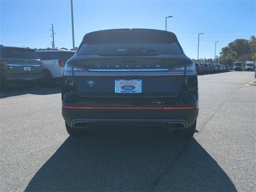 2021 Lincoln Nautilus Reserve