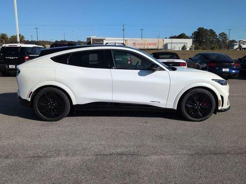 2025 Ford Mustang Mach-E GT